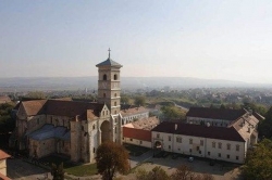 A római katolikus székesegyház és püspöki palota